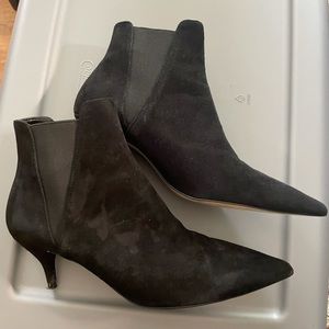 Zara kitten heel black suede bootie size 8 / 39